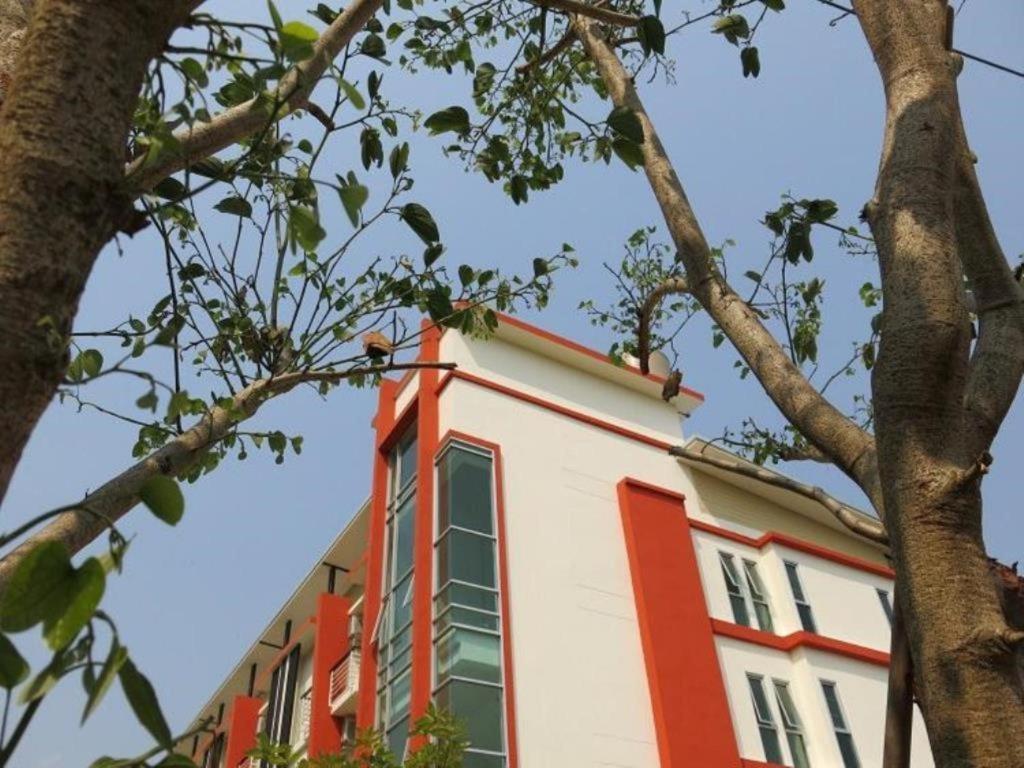 The Passion Hotel Chiang Mai Exterior foto